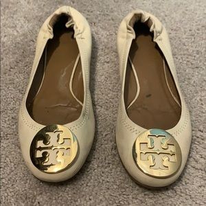 Tory Burch beige flats